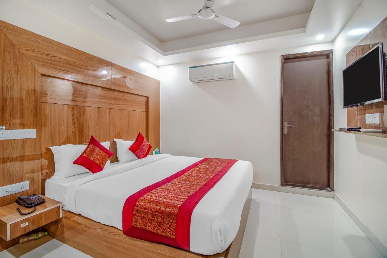 Hotel Classic Paradise New Delhi Eksteriør bilde